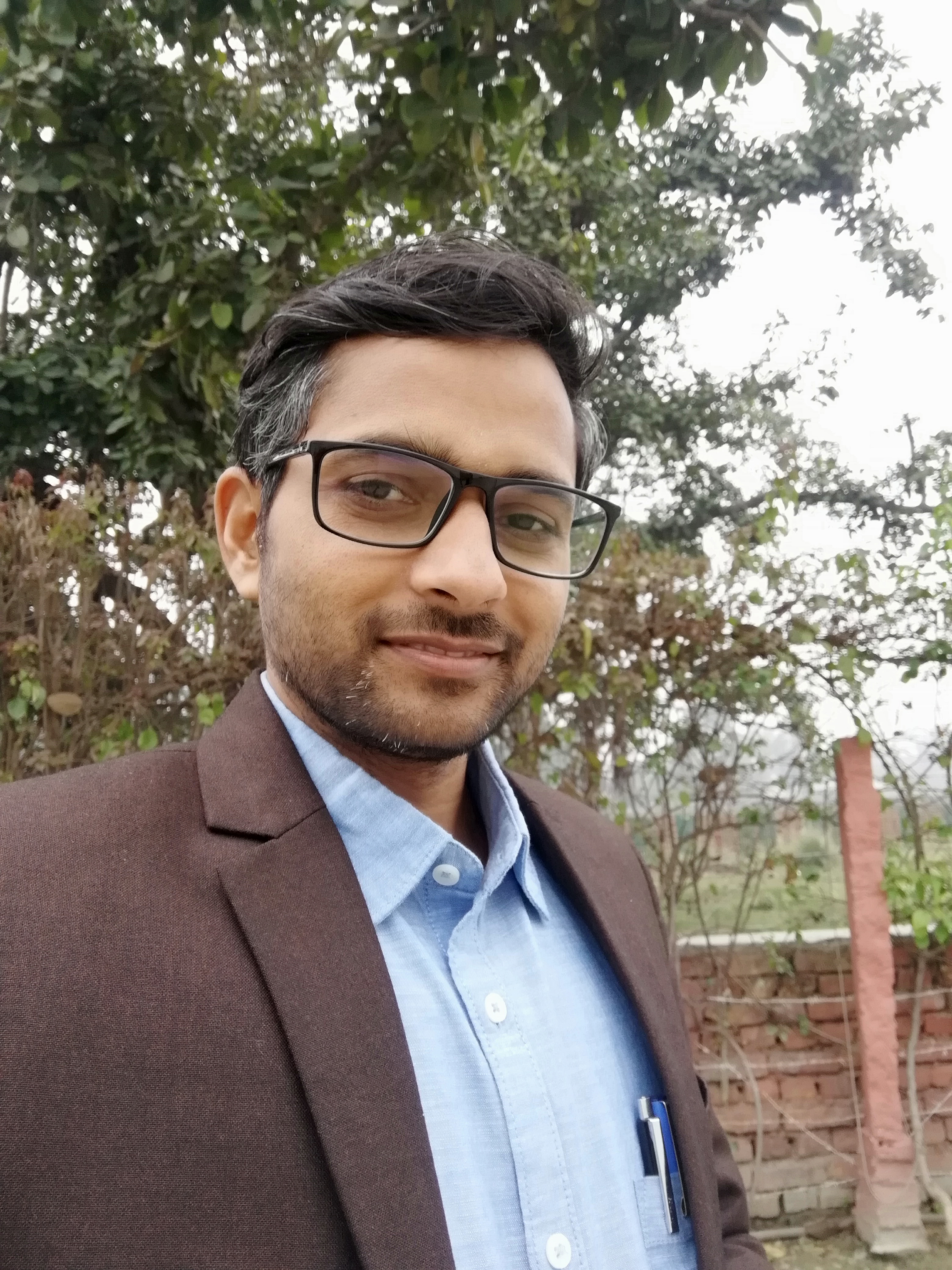 Photo of Dr Ambikesh Kumar Tripathi