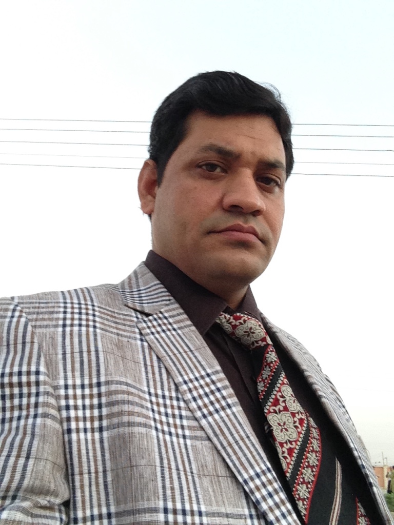 Photo of Dr Aslam Khan