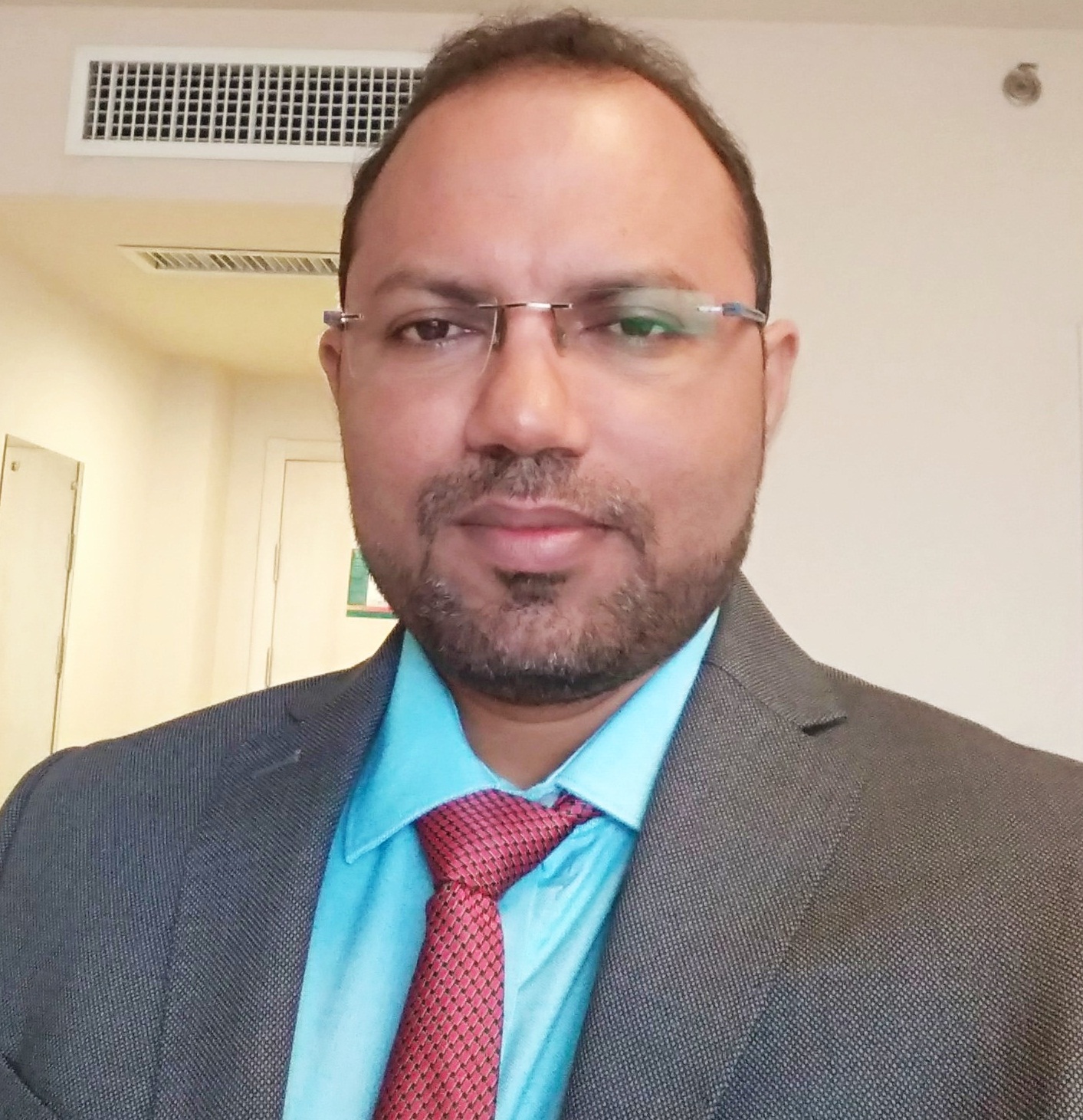 Photo of Dr Shashikant Ray